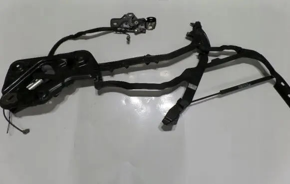 Ford Focus Tailgate/trunk/boot hinge 9410769FFOCUS