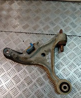 Volvo V70 Front lower control arm/wishbone 9492120 66200131