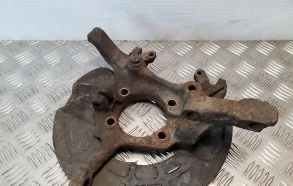 Volvo S70 V70 V70 XC Front wheel hub spindle knuckle