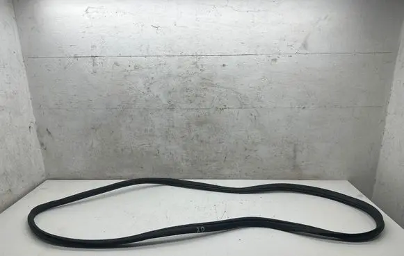 BMW X6 M Rear door rubber seal (on body)