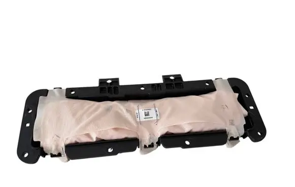Mercedes-Benz GLS X166 Knee airbag 166860010235 168601025