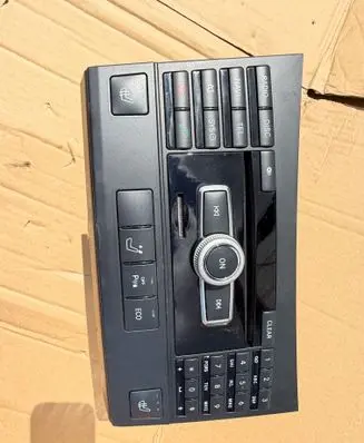 Mercedes-Benz E W212 Radio/CD/DVD/GPS head unit A2129011506 A1729029203