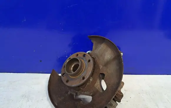 Saab 9-5 Front wheel hub 12762375