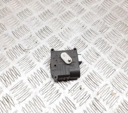 Toyota Corolla Verso AR10 Air flap motor/actuator 1138002051