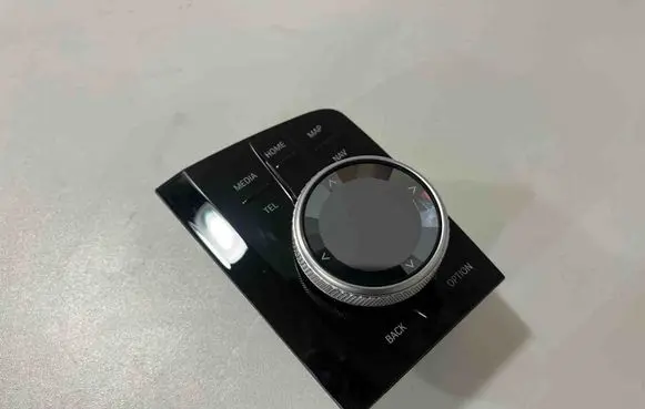 BMW X7 G07 Head unit multimedia control 5B6D4E6 5B6B587