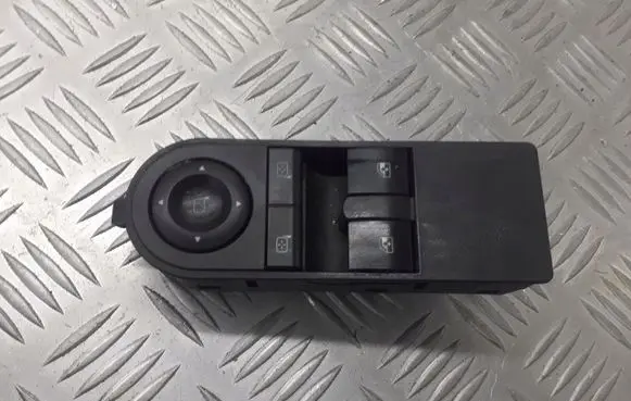 Opel Astra H Quarter vent window switch 13228706