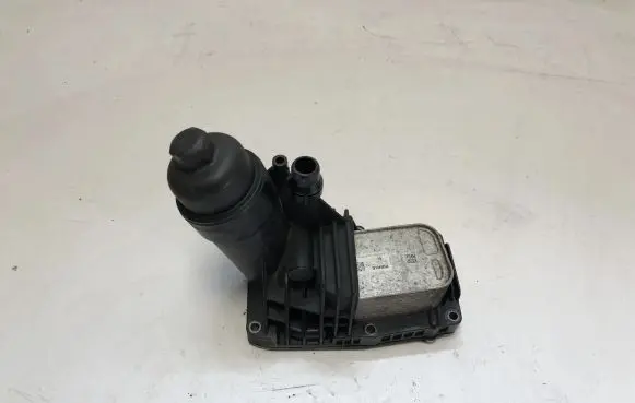BMW 3 E90 E91 Engine oil radiator 8507626