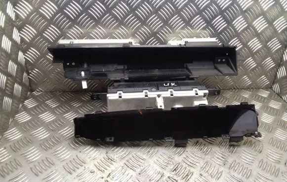 Toyota Prius (XW20) Speedometer (instrument cluster) 8380047311A