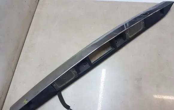 KIA Sorento Trunk door license plate light bar 