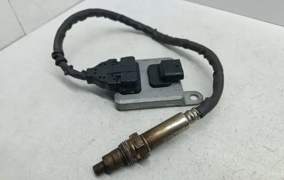 Mercedes-Benz C W205 Lambda probe sensor A0009051412 0009051412 A3C0339850062