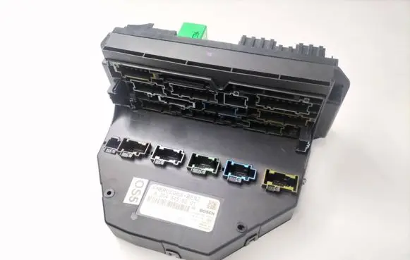 Mercedes-Benz C W204 Fuse box set A2045456201