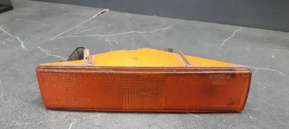 Ford Sierra Front indicator light 83BG13368AA
