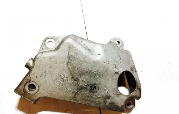 BMW 5 GT F07 Engine mounting bracket 22116781241 19664510