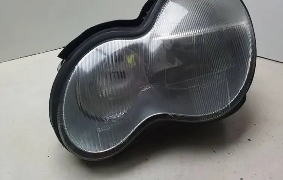 Mercedes-Benz C W203 Headlight/headlamp A2038200161