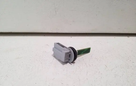 Porsche Taycan 9J1 Interior temperature sensor 3D0907543A