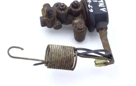 Suzuki Jimny Brake power pressure regulator 