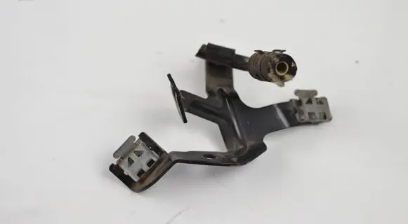 Opel Insignia A ABS pump bracket 9824447480