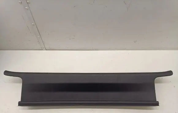 Trunk/boot sill cover protection