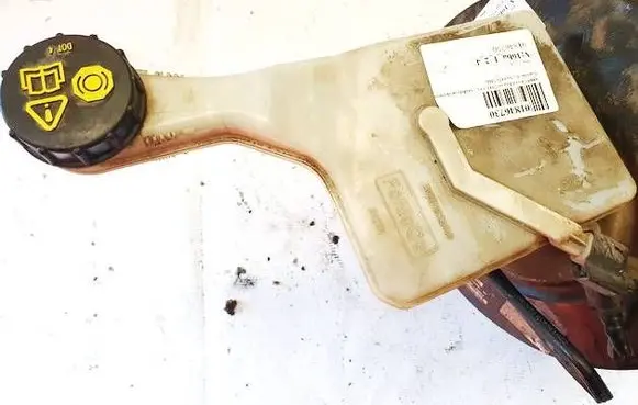Ford Focus Brake fluid reservoir bv612c246b bv61-2c246-b