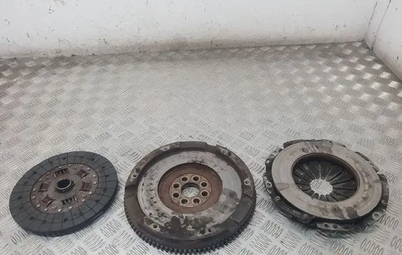 Toyota Corolla Verso E121 Clutch set kit