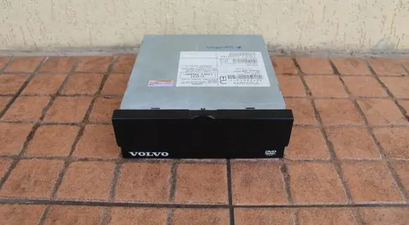 Volvo XC70 Navigation unit CD/DVD player 30732653