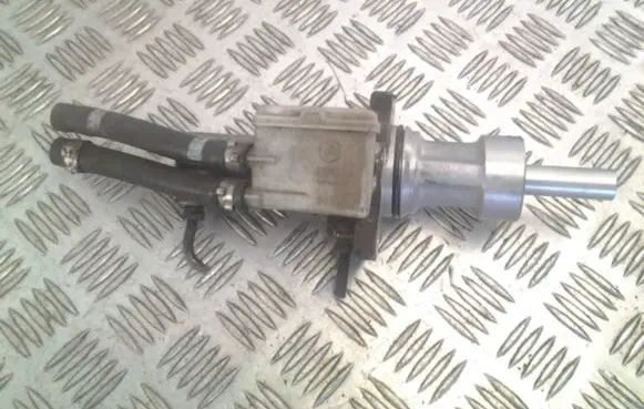 Mercedes-Benz Vito Viano W639 Master brake cylinder A0004316901