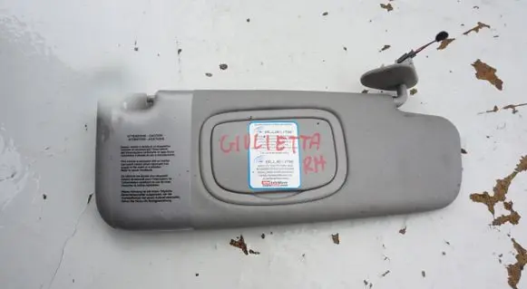 Alfa Romeo Giulietta Sun visor