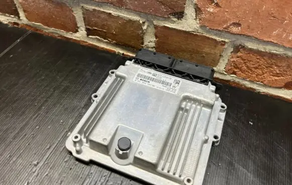Jaguar XF Engine control unit/module KK7212C520FBC 1039T37122 0281036384