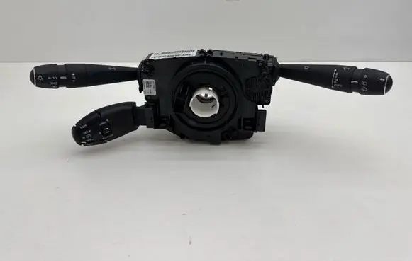 Peugeot 208 II Light switch 98369177ZD00