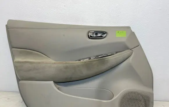 Nissan Leaf I (ZE0) Front door card panel trim 809233NA0A