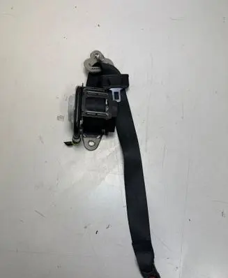 Nissan Leaf II (ZE1) Rear seatbelt 638265301H 08110320 074X090RH