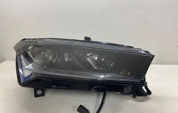 Skoda Enyaq iV Headlight/headlamp 5LB941016G 1EX01477382