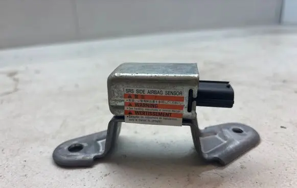 Subaru Impreza II Airbag deployment crash/impact sensor 98235FE100