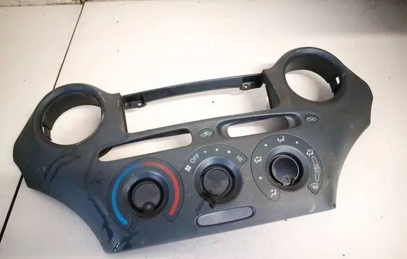 Toyota Yaris Other interior part 758268701b