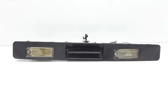 Volvo XC70 Trunk door license plate light bar 9203101