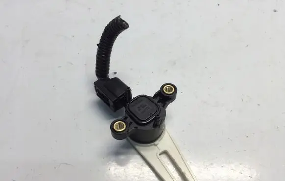 Clutch pedal sensor