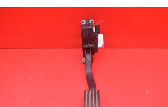 Ford Focus C-MAX Accelerator throttle pedal 3M51-9F836-AE