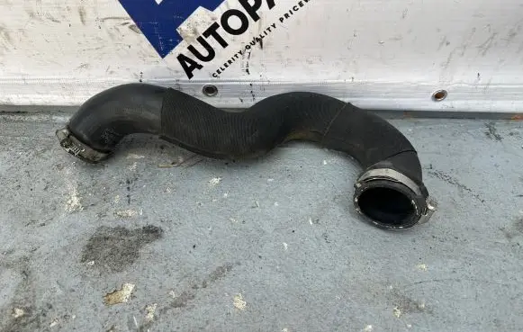 Audi A4 S4 B8 8K Intercooler hose/pipe 8K0145738M