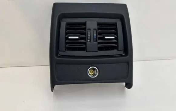 BMW 4 F32 F33 Rear air vent grill 9248227