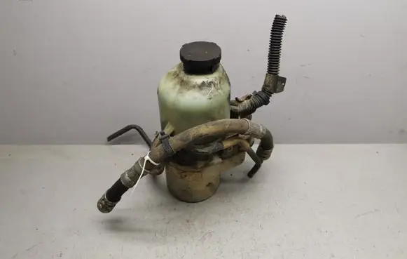 Opel Zafira A Power steering pump 