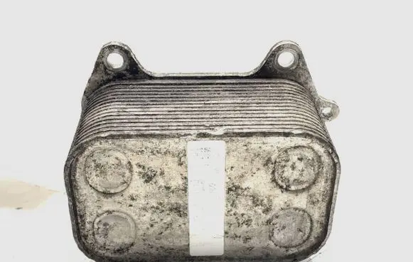 Engine oil radiator