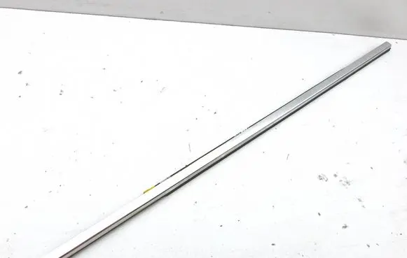 Mercedes-Benz CLS C218 AMG Front door glass trim molding 
