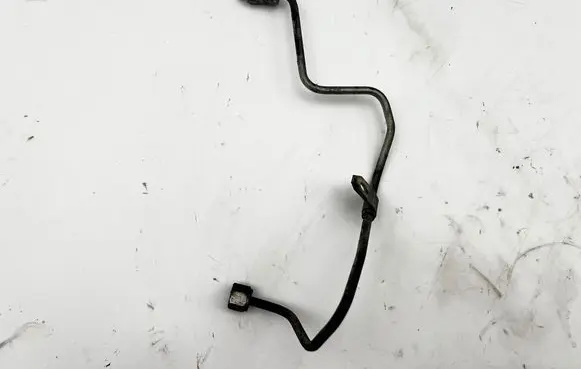 Toyota Land Cruiser (J120) Fuel injector supply line/pipe