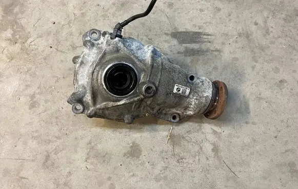 BMW X3 G01 Front differential 8679981