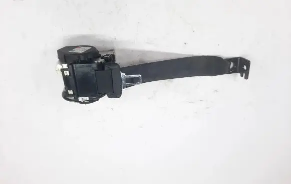 Rear seatbelt