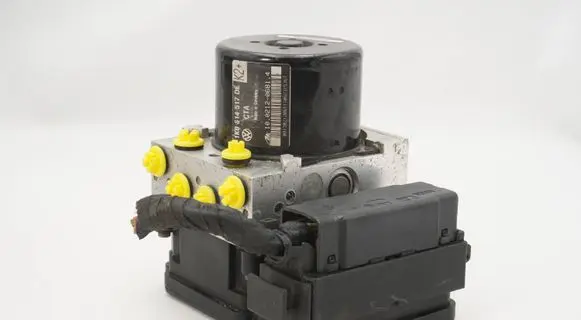 Audi A3 S3 8P ABS Pump 1K0614517DE 1K0907379BJ