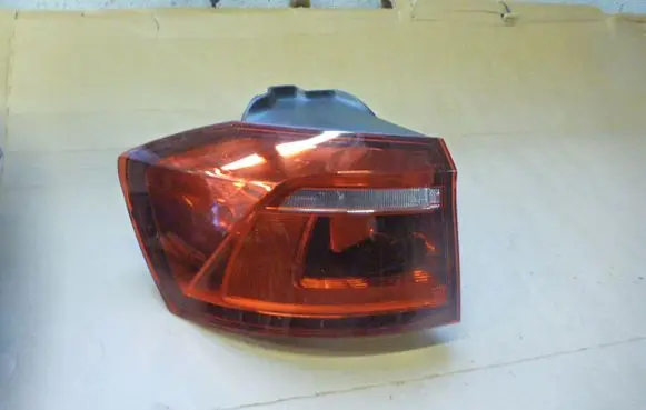 Volkswagen Golf Sportsvan Rear/tail lights