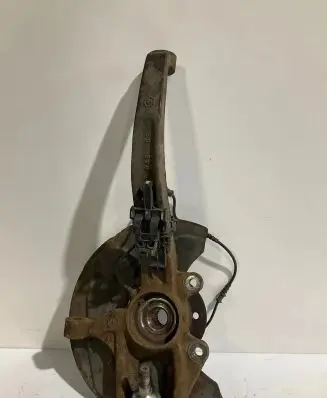 Mercedes-Benz R W251 Front wheel hub