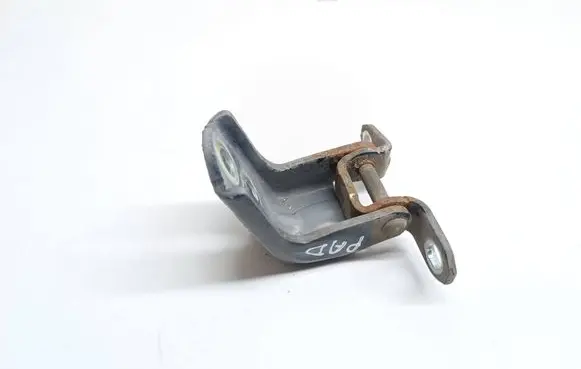 Nissan X-Trail T32 Front door lower hinge 