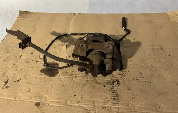 BMW X3 E83 Rear brake caliper